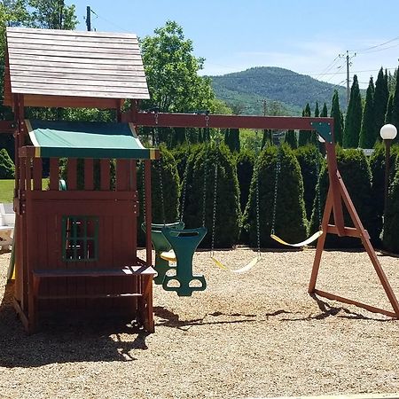 Seven Dwarfs Cabins - White Cabin Lake George Exterior photo